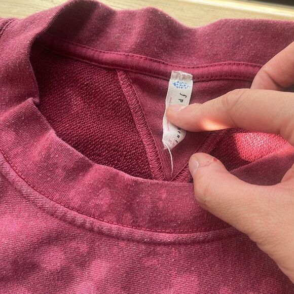 FREE PEOPLE MOVEMENT Oversized Crew XS Cranberry - Picture 2 of 4